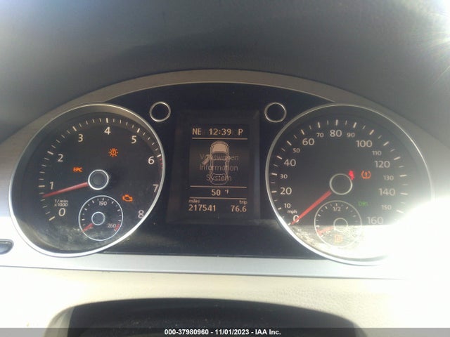 2010 VOLKSWAGEN PASSAT KOMFORT VIN: WVWJK7AN7AE154890