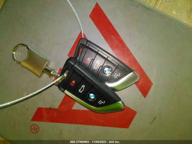 3MW5R1J02M8C17011 BMW 3 Series 330i