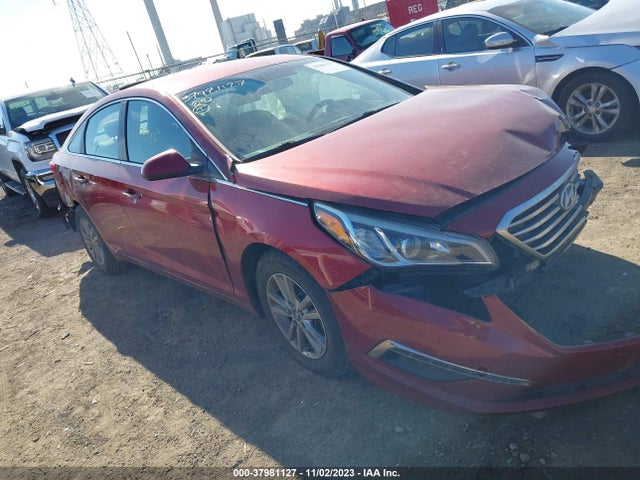 2015 HYUNDAI SONATA SE VIN: 5NPE24AF1FH072640