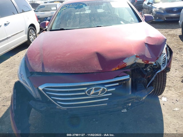 2015 HYUNDAI SONATA SE VIN: 5NPE24AF1FH072640