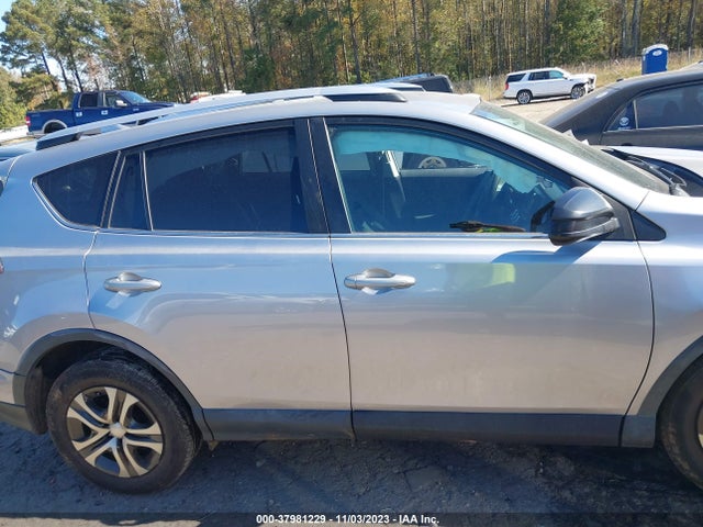 2016 TOYOTA RAV4 LE VIN: 2T3ZFREV0GW239035