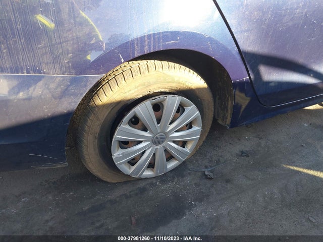 3VW2K7AJ1EM422041 Volkswagen Jetta 2.0l S