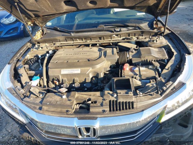 1HGCR3F9XHA001481 Honda Accord Touring V6