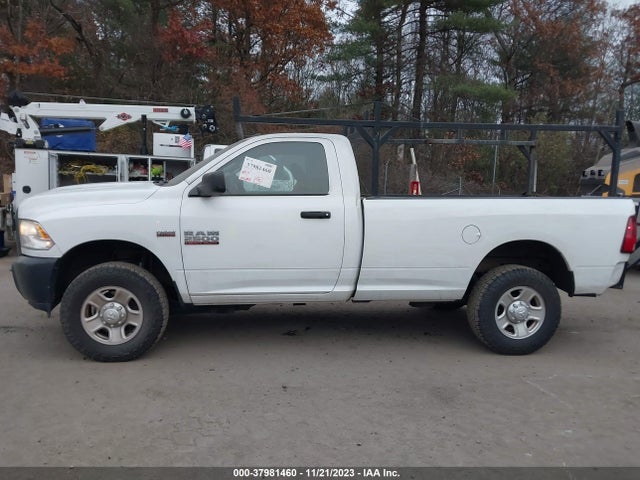 2016 RAM 2500 TRADESMAN VIN: 3C6LR5AT1GG299312