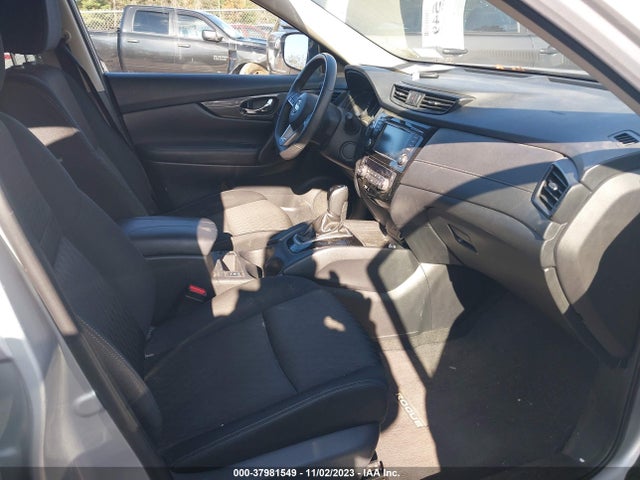 2019 NISSAN ROGUE SV VIN: KNMAT2MV1KP514804