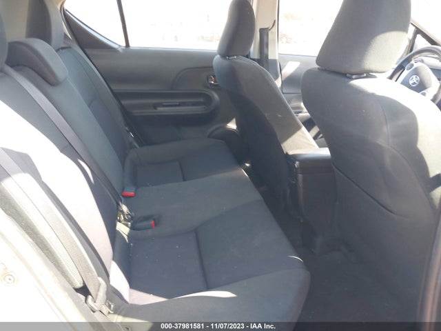 Toyota Prius C Three 2015 JTDKDTB36F1109264 Image 8