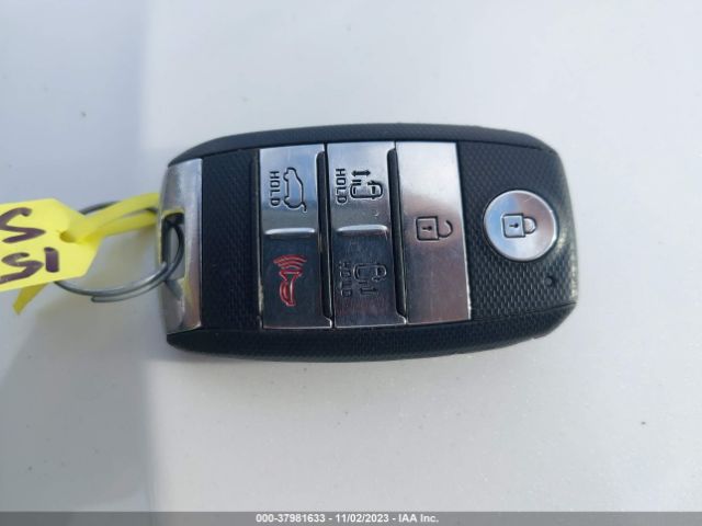 KNDMC5C15F6027341 KIA SEDONA EX