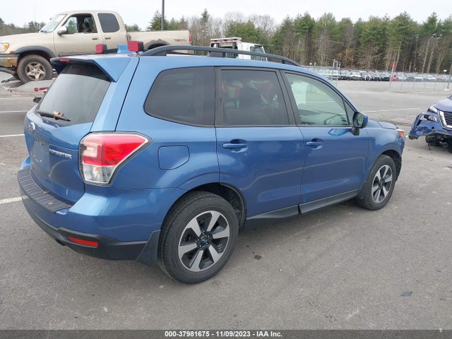 JF2SJAEC3JH482501 Subaru Forester Premium