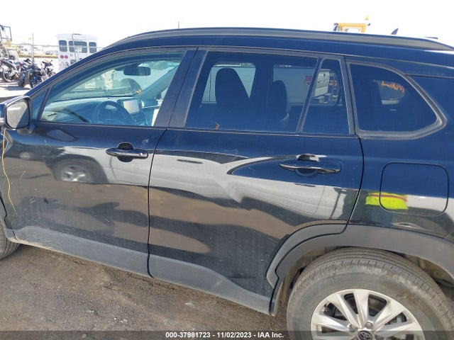 Toyota Corolla Cross Le 2022 7MUCAAAG0NV026877 Image 14