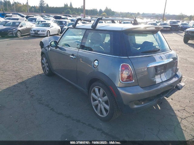 2010 MINI COOPER S WMWMF7C54ATX43256 Photo 2