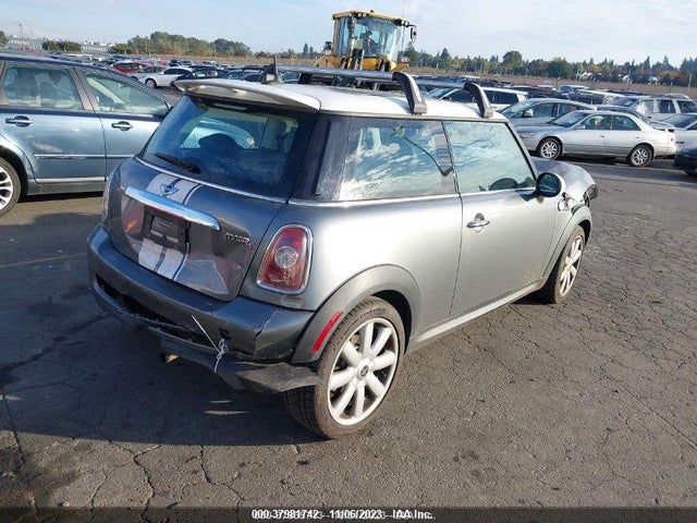 2010 MINI COOPER S WMWMF7C54ATX43256 Photo 3