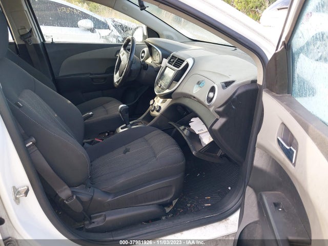 Chevrolet Sonic Lt Auto 2017 1G1JD5SH0H4101805 Image 5