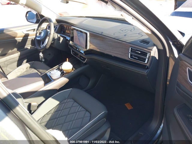 2024 VOLKSWAGEN ATLAS 2.0T SEL PREMIUM R-LINE VIN: 1V2FR2CA4RC528103