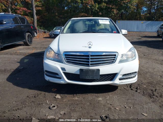 WDDGF8AB3EG229997 Mercedes-Benz C 300 Luxury 4matic