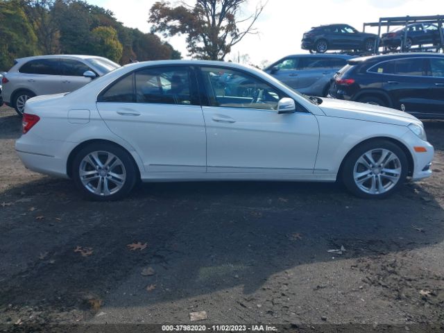 WDDGF8AB3EG229997 Mercedes-Benz C 300 Luxury 4matic
