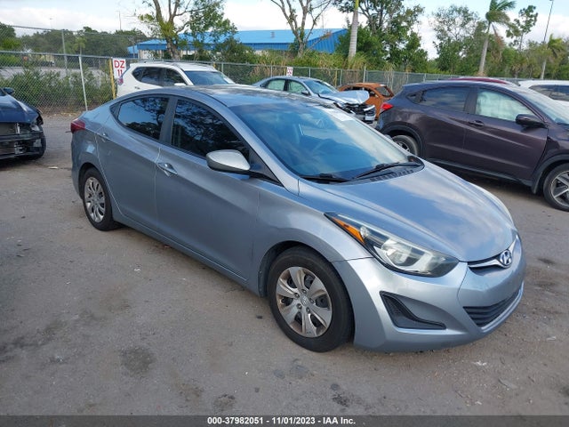 2016 HYUNDAI ELANTRA SE VIN: 5NPDH4AE5GH705532