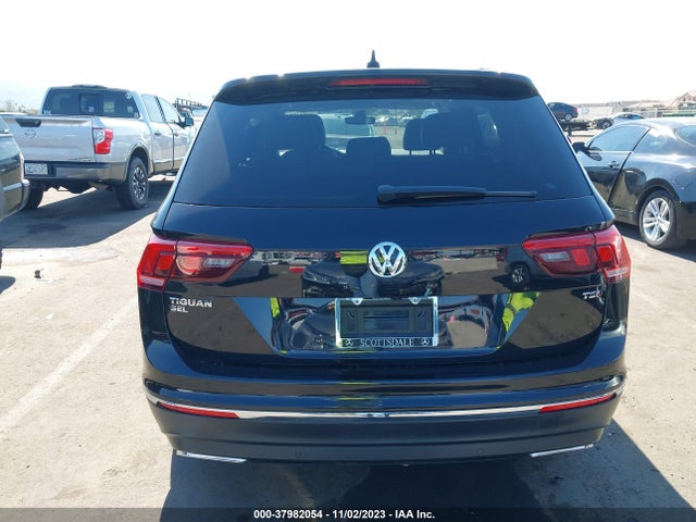 2018 VOLKSWAGEN TIGUAN 2.0T SEL PREMIUM VIN: 3VV5B7AX1JM128199