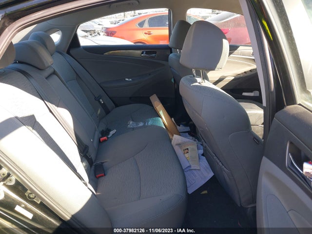2015 HYUNDAI SONATA HYBRID VIN: KMHEC4A40FA123530