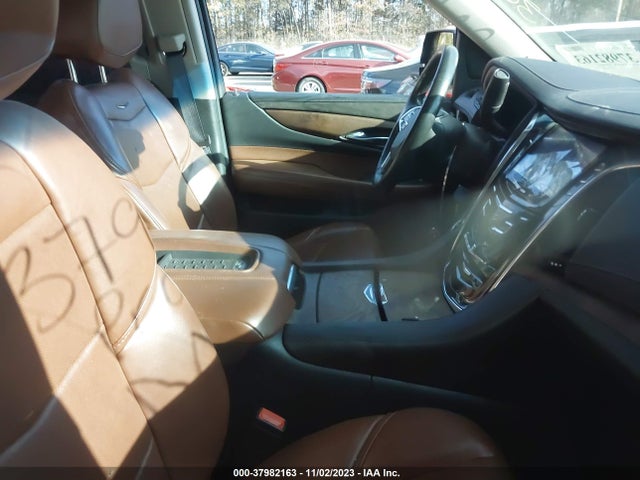 1GYS4SKJ5FR727793 Cadillac Escalade Esv Luxury