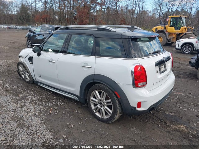 2018 MINI COUNTRYMAN WMZYV5C34J3E03120 Photo 2
