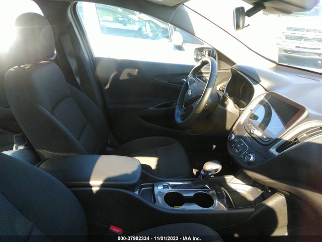 Chevrolet MALIBU RS 2023 1G1ZG5ST3PF146058 Image 5