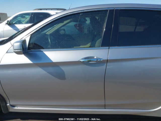 JHMCR6F77HC025450 Honda Accord Hybrid Touring