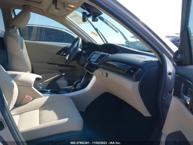 JHMCR6F77HC025450 Honda Accord Hybrid Touring