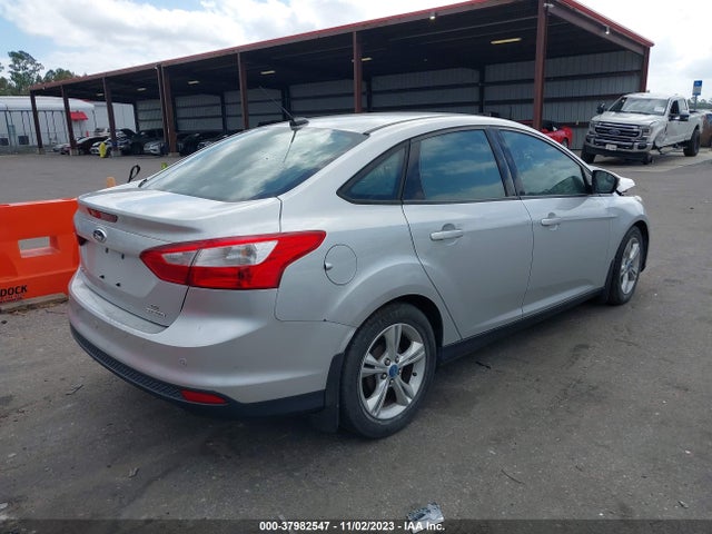 2014 FORD FOCUS SE VIN: 1FADP3F27EL296184