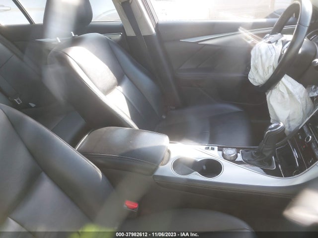 JN1EV7AR7KM594002 Infiniti Q50 3.0t Luxe