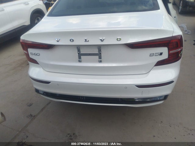 Volvo S60 B5 Plus Dark Theme 2024 7JRL12TL0RG281251 Image 16