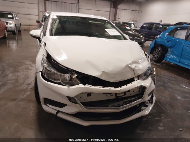 Chevrolet Cruze Ls Auto 2018 1G1BC5SM4J7119555 Image 12