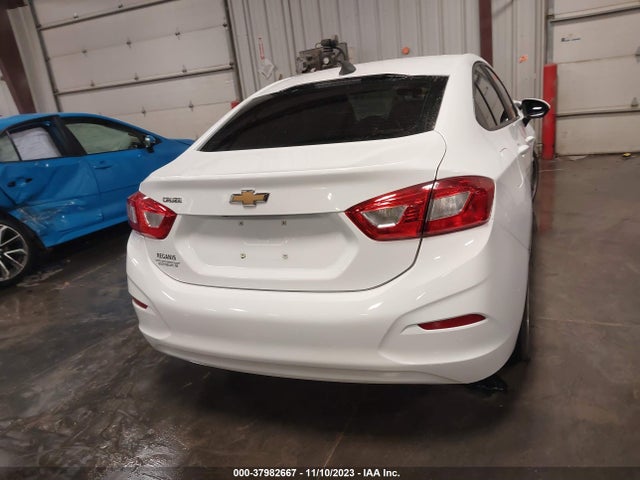 Chevrolet Cruze Ls Auto 2018 1G1BC5SM4J7119555 Image 16