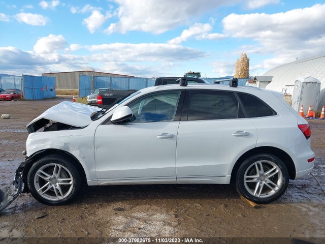 Audi Q5 2.0t Premium 2016 WA1L2AFP3GA092446 Image 15