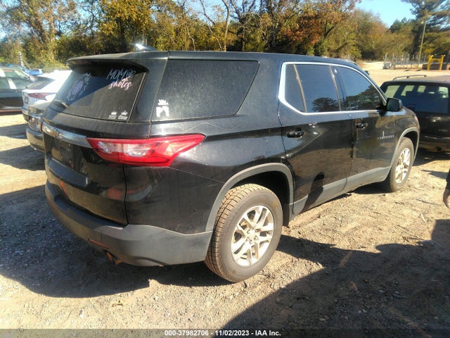 Chevrolet Traverse Ls 2019 1GNERFKW9KJ133408 Image 4