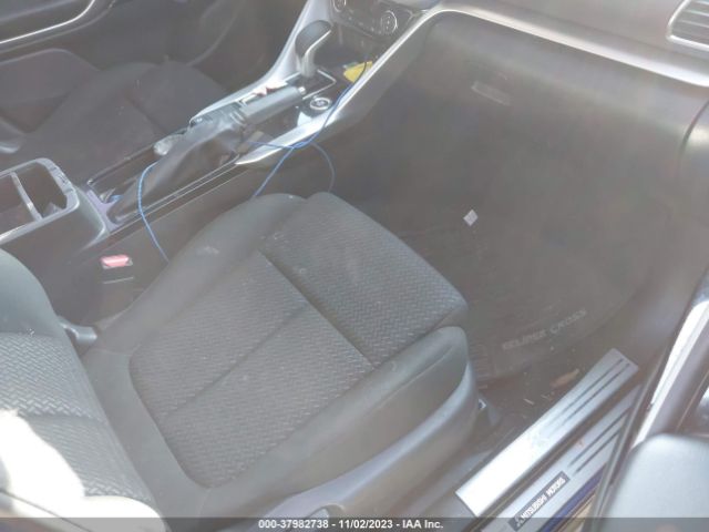 JA4AT4AA0KZ047810 Mitsubishi Eclipse Cross Le