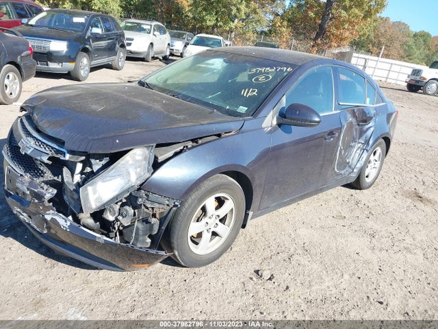 Chevrolet Cruze 1lt 2014 1G1PC5SB1E7461300 Image 2