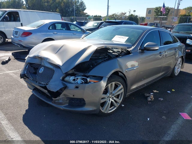 2011 JAGUAR XJ SAJWA1CB2BLV13618 Photo 1