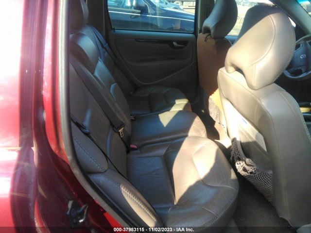 2004 VOLVO XC70 2.5T VIN: YV1SZ59H841134933