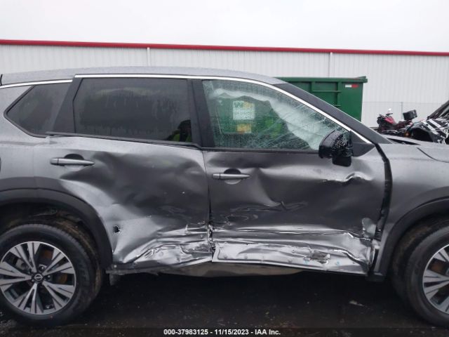 JN8BT3BB4PW480510 Nissan Rogue Sv Intelligent Awd