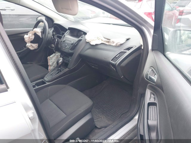 2018 FORD FOCUS SE VIN: 1FADP3FE5JL282370