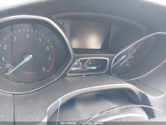 Ford FOCUS SE 2018 1FADP3FE5JL282370 Image 7