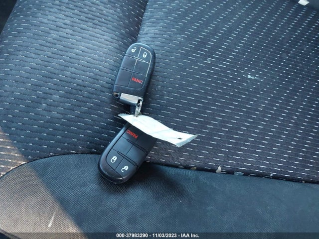 Dodge JOURNEY SE 2018 3C4PDCAB6JT535438 Image 11