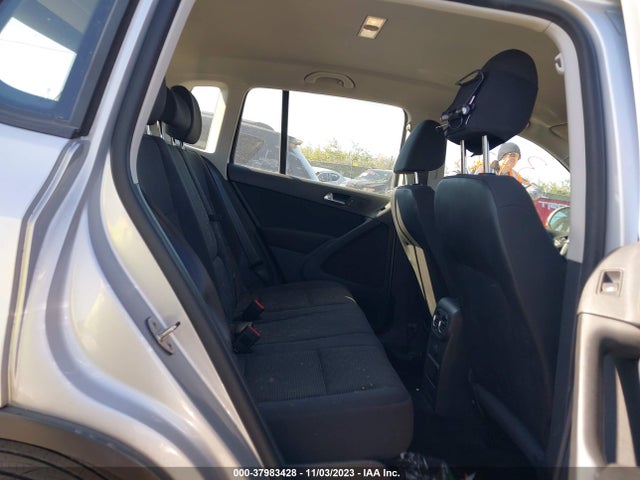 WVGBV7AX6HK054235 Volkswagen Tiguan 2.0t/2.0t S