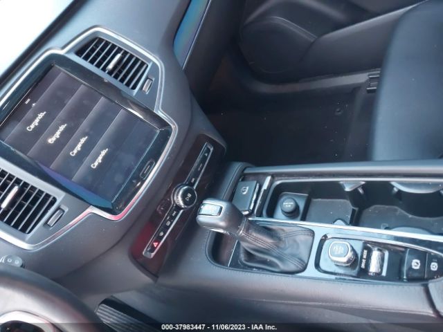 YV4A22PK8K1500399 Volvo Xc90 T6 Momentum