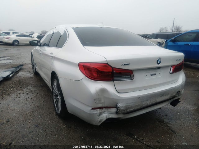 BMW 540i Xdrive 2019 WBAJE7C52KWW42383 Image 3