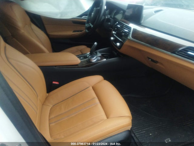 BMW 540i Xdrive 2019 WBAJE7C52KWW42383 Image 5