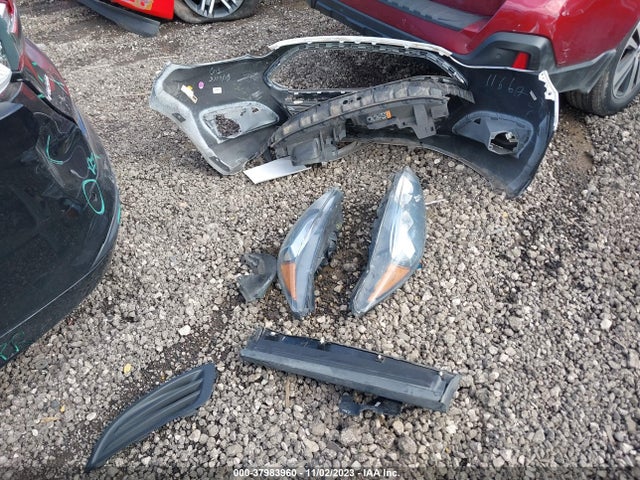 2018 FORD FIESTA SE VIN: 3FADP4BJ9JM120037