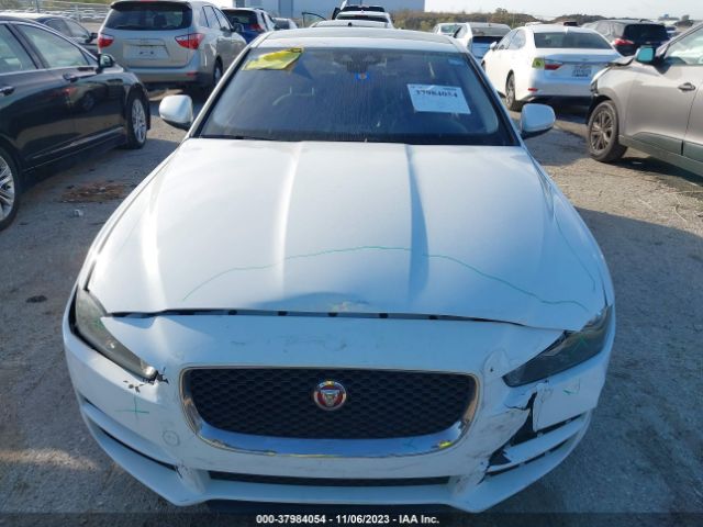 SAJAD4FX9JCP23934 Jaguar Xe 25t Premium
