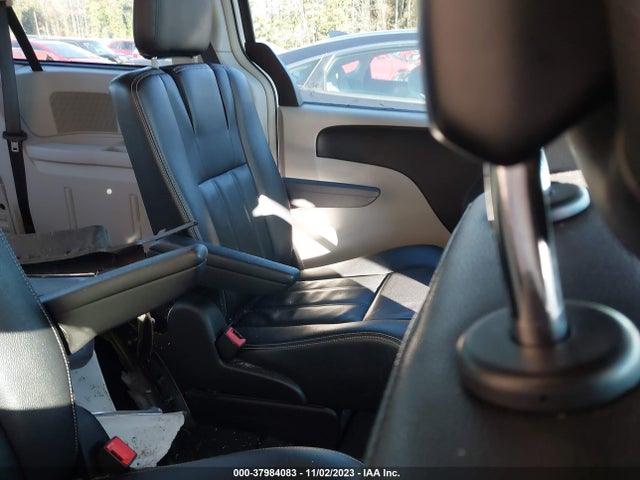 2C4RC1BG2FR717870 Chrysler Town & Country Touring
