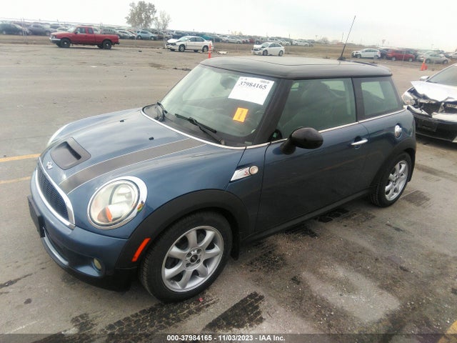 2010 MINI COOPER S WMWMF7C54ATZ69538 Photo 1